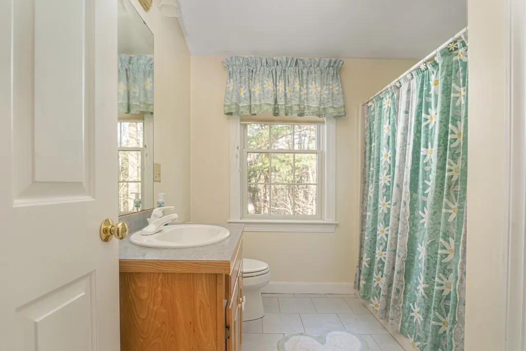 25 Nantucket Place Greenland NH 03840