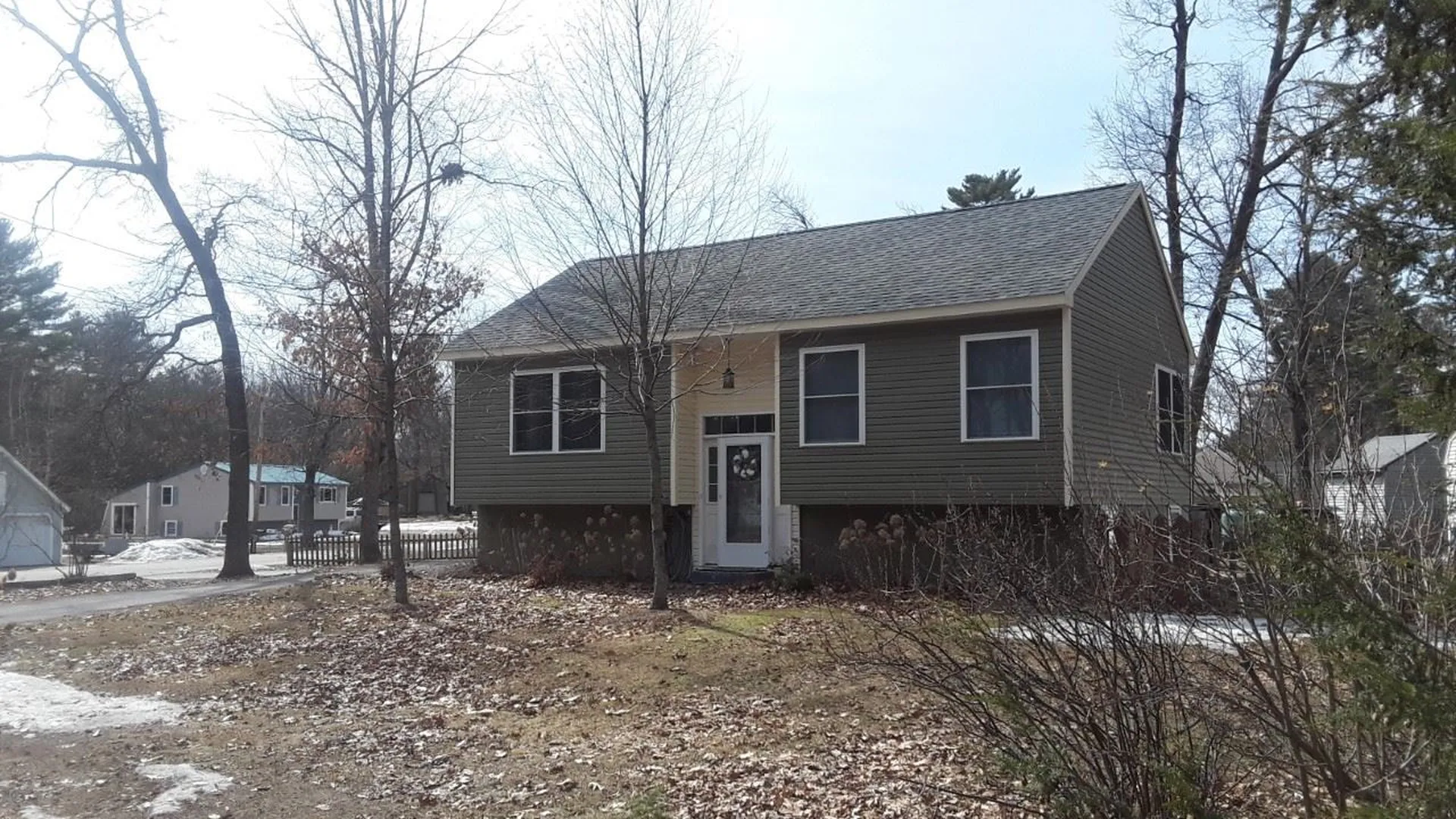 27 Forest Park Drive Rochester NH 03868