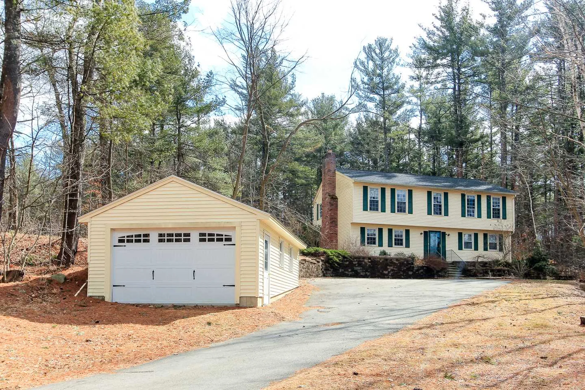 107 Adams Road Londonderry NH 03053
