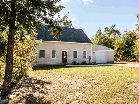 35 Collins Circle Rochester NH 03867