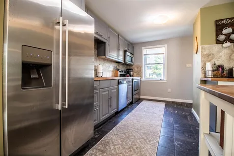 35 Collins Circle Rochester NH 03867