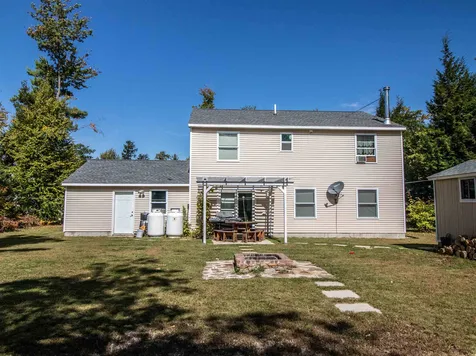35 Collins Circle Rochester NH 03867