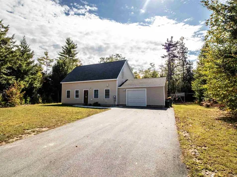 35 Collins Circle Rochester NH 03867