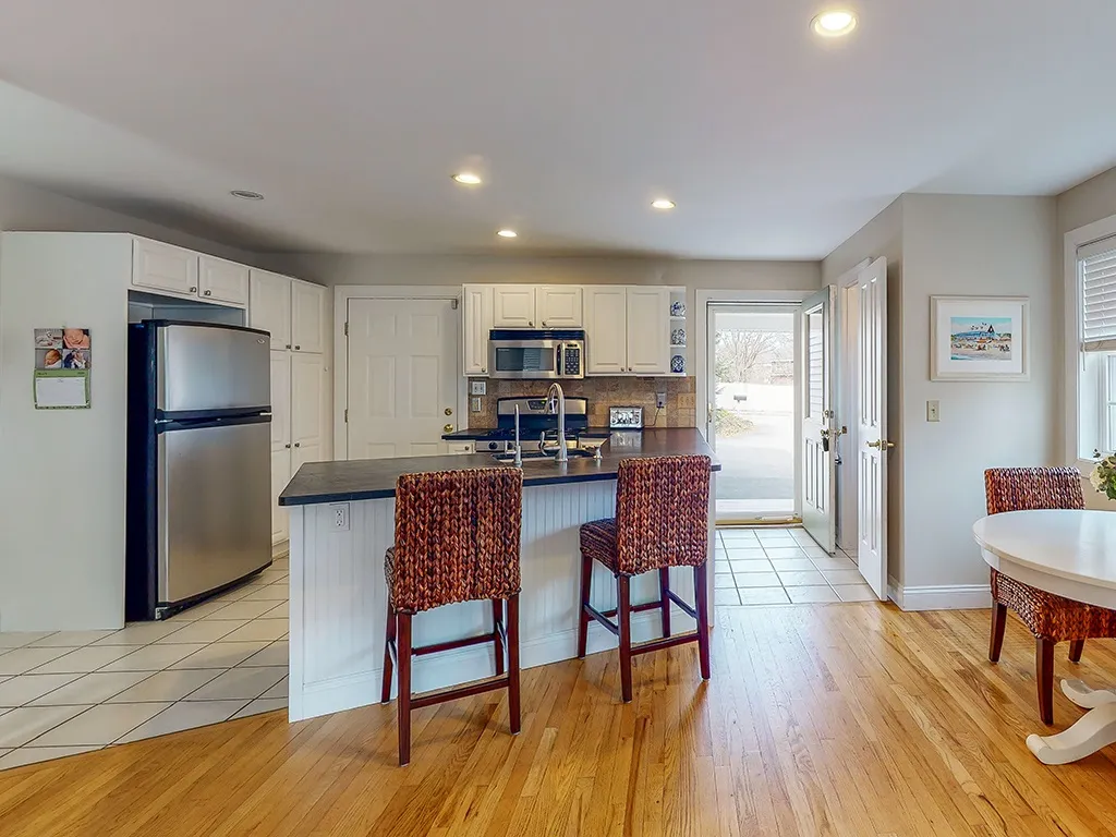 72 Woodbury Avenue Portsmouth NH 03801