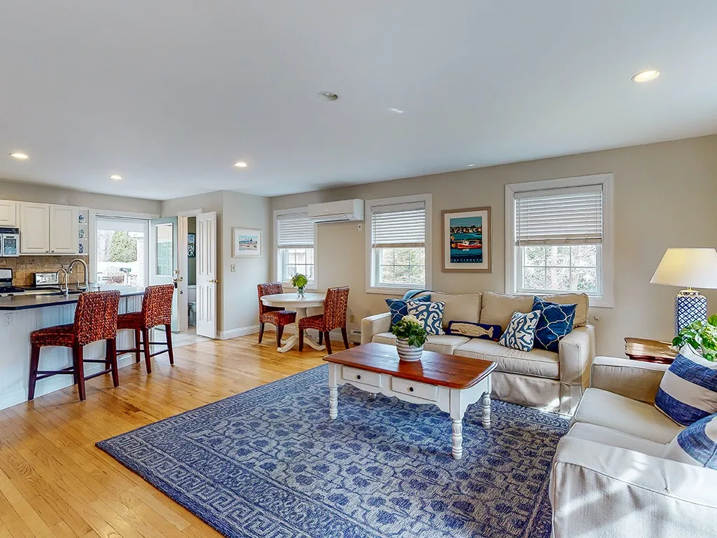 72 Woodbury Avenue Portsmouth NH 03801