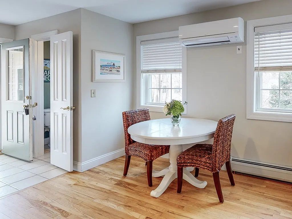 72 Woodbury Avenue Portsmouth NH 03801
