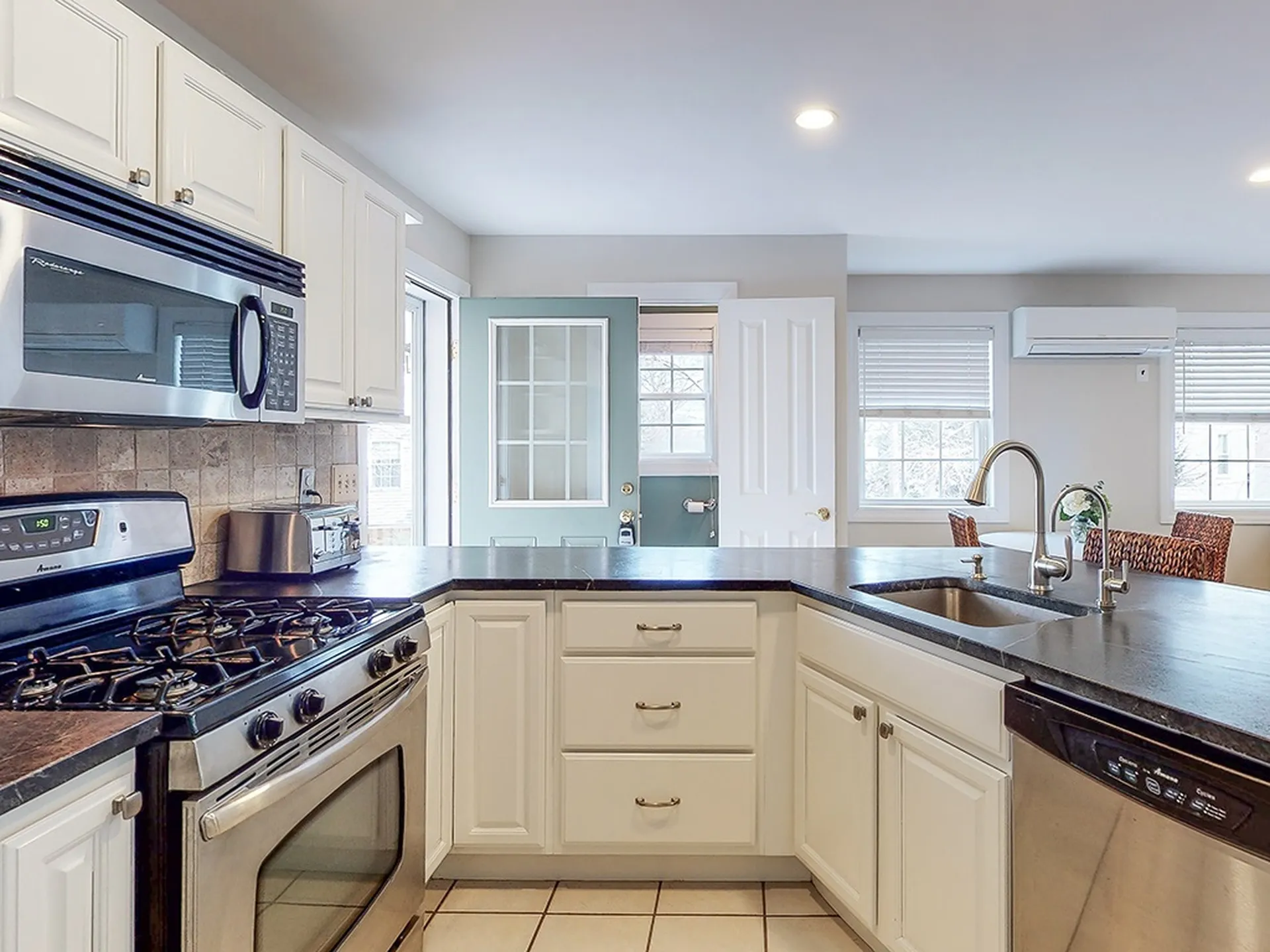 72 Woodbury Avenue Portsmouth NH 03801