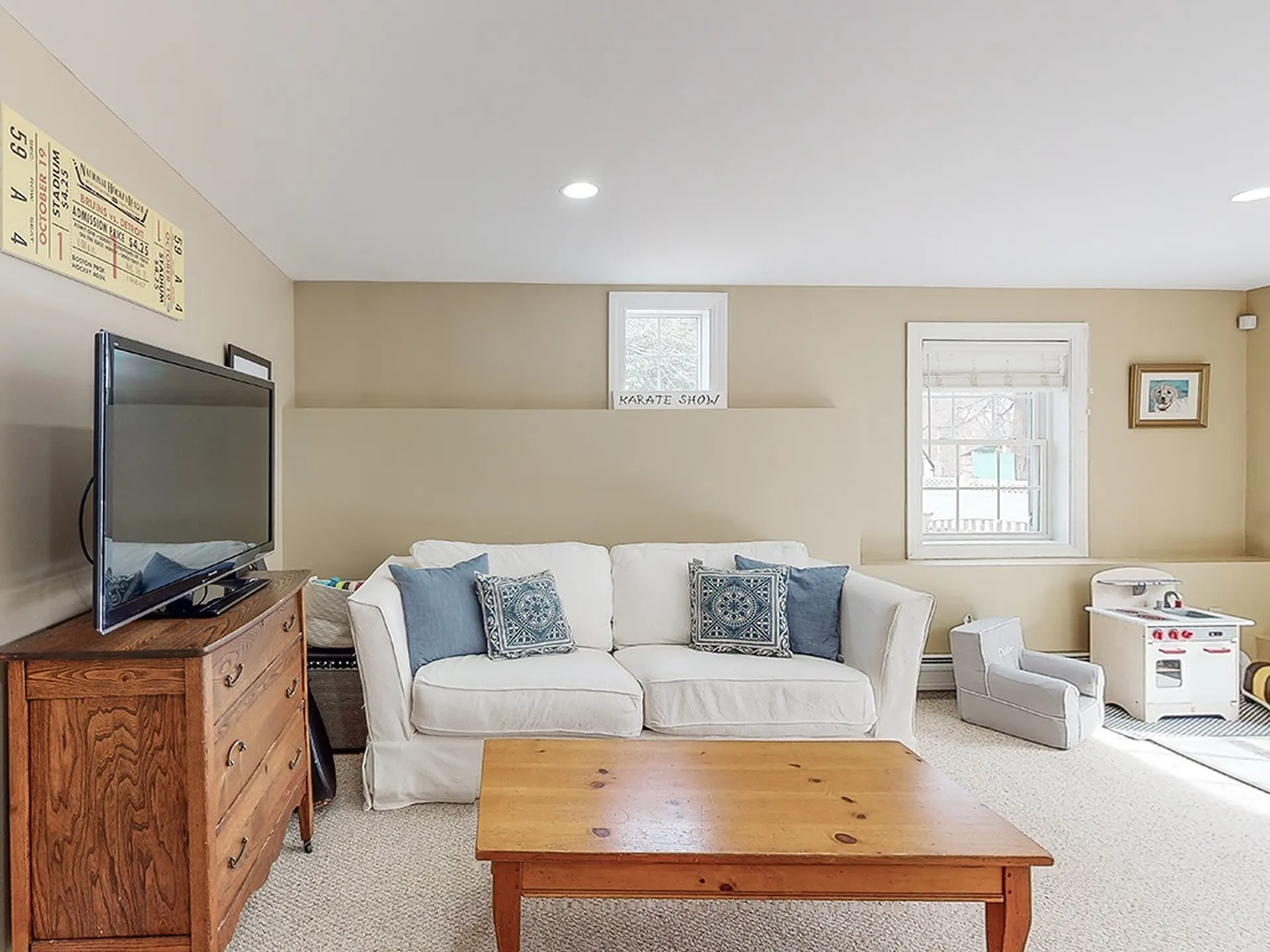 72 Woodbury Avenue Portsmouth NH 03801