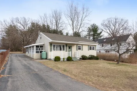 15 Sand Hill Road Salem NH 03079