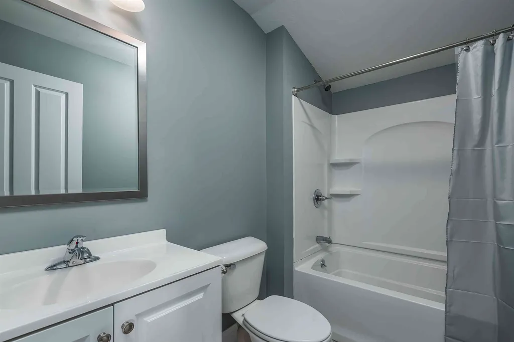 32 Eldridge Road Wells ME 04090-4046