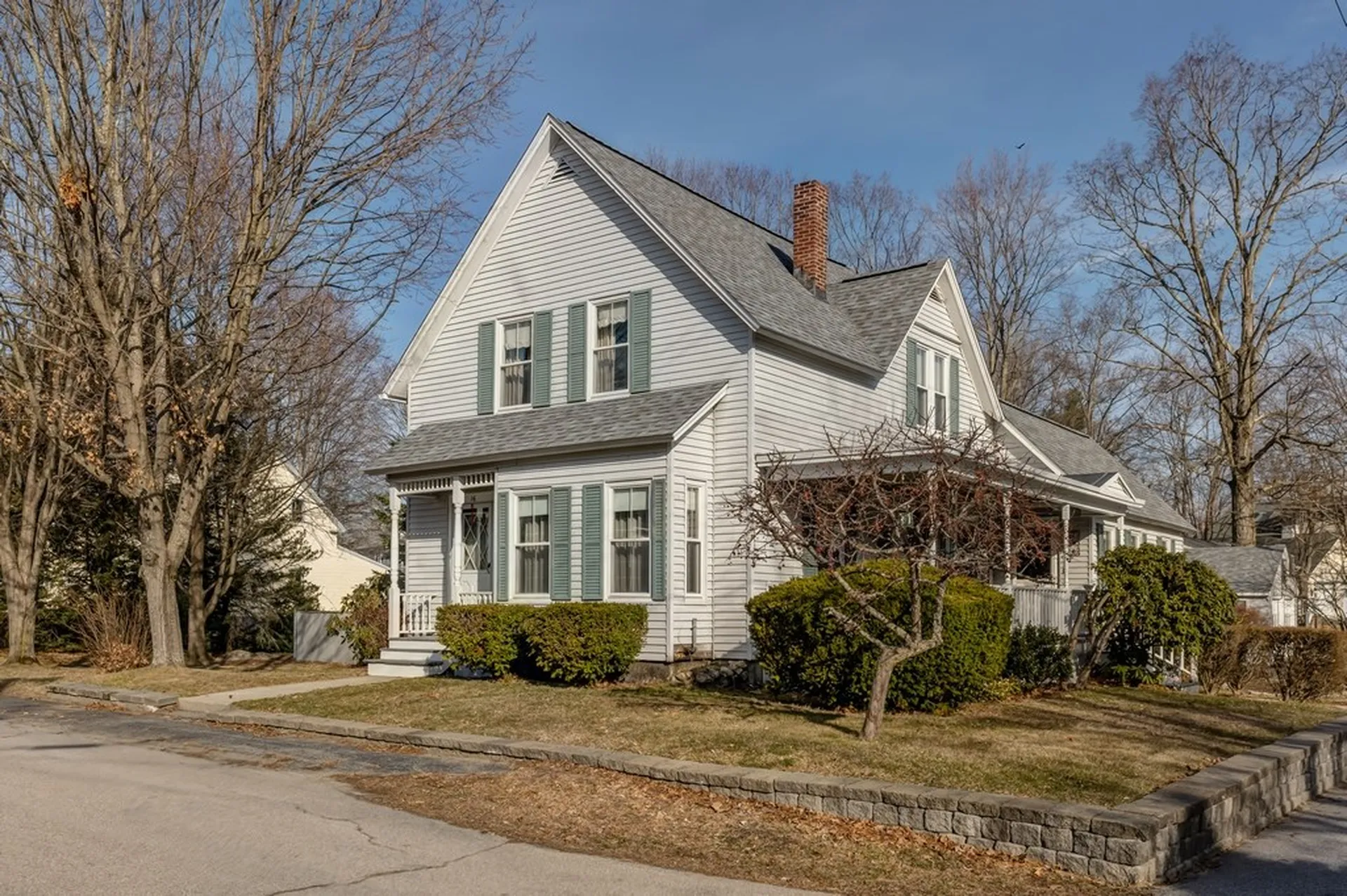 16 Willow Street Milford NH 03055