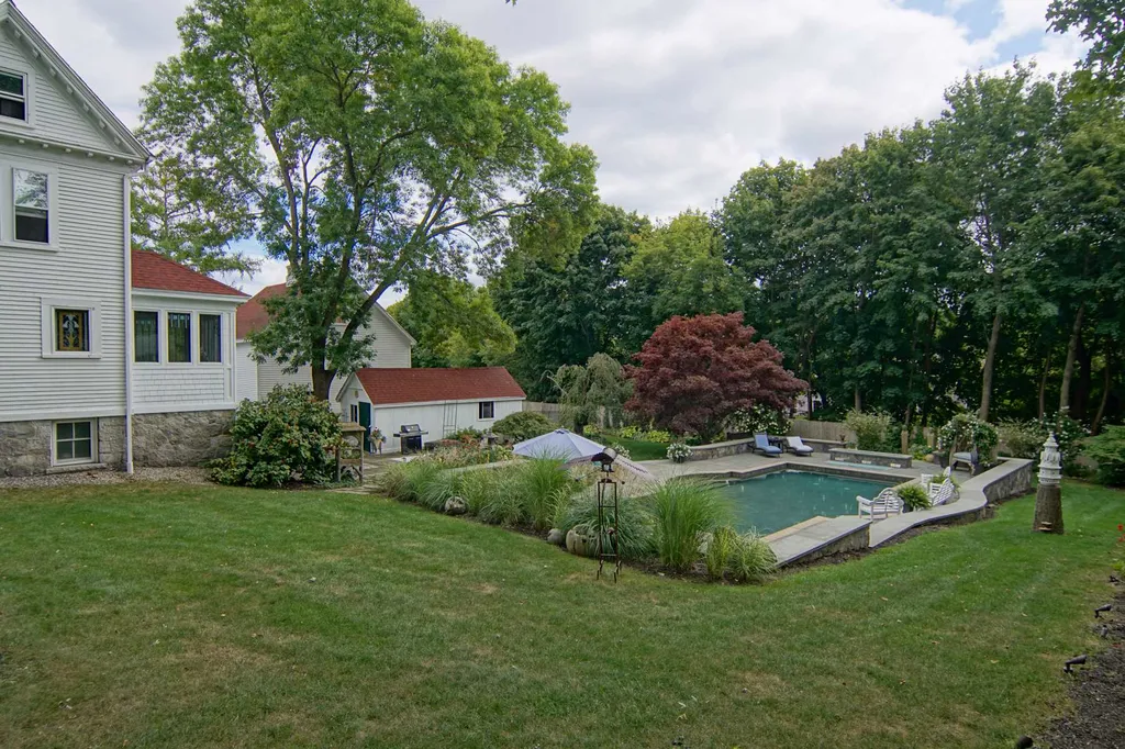 292 Middle Road Portsmouth NH 03801