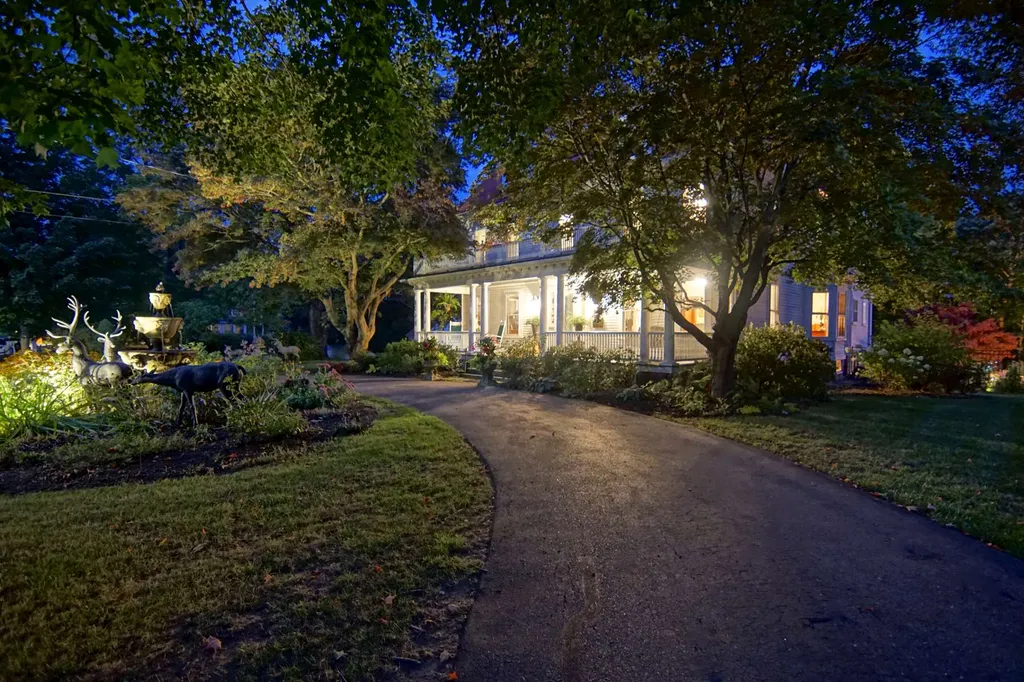 292 Middle Road Portsmouth NH 03801