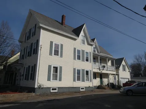 13 Ray Street Manchester NH 03104