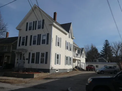13 Ray Street Manchester NH 03104