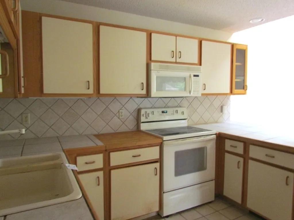 19 Overlook At Indian Cave Drive Sunapee NH 03782