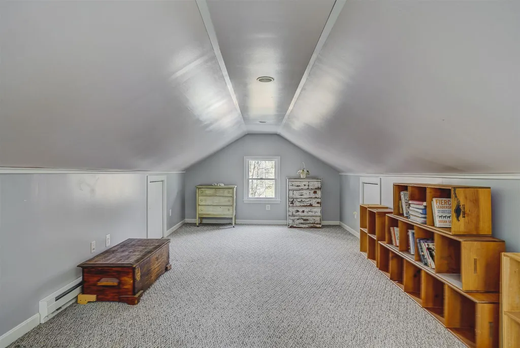 18 Tamarack Lane Amherst NH 03031