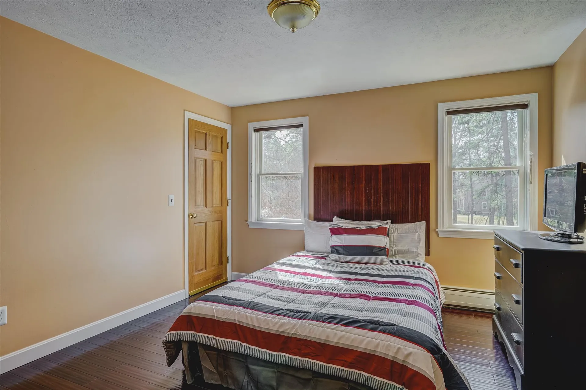 18 Tamarack Lane Amherst NH 03031