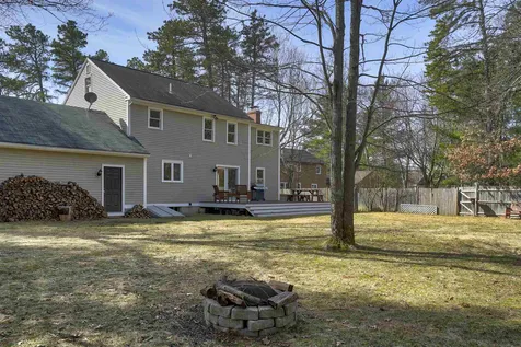 18 Tamarack Lane Amherst NH 03031