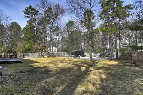 18 Tamarack Lane Amherst NH 03031