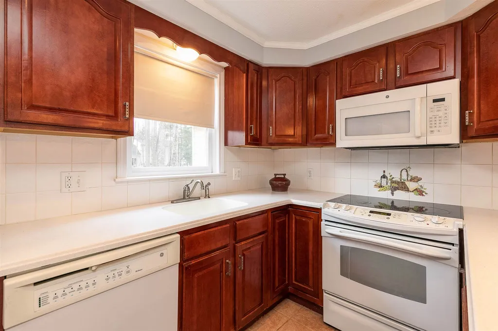 75 Woodbine Avenue Concord NH 03303-3472