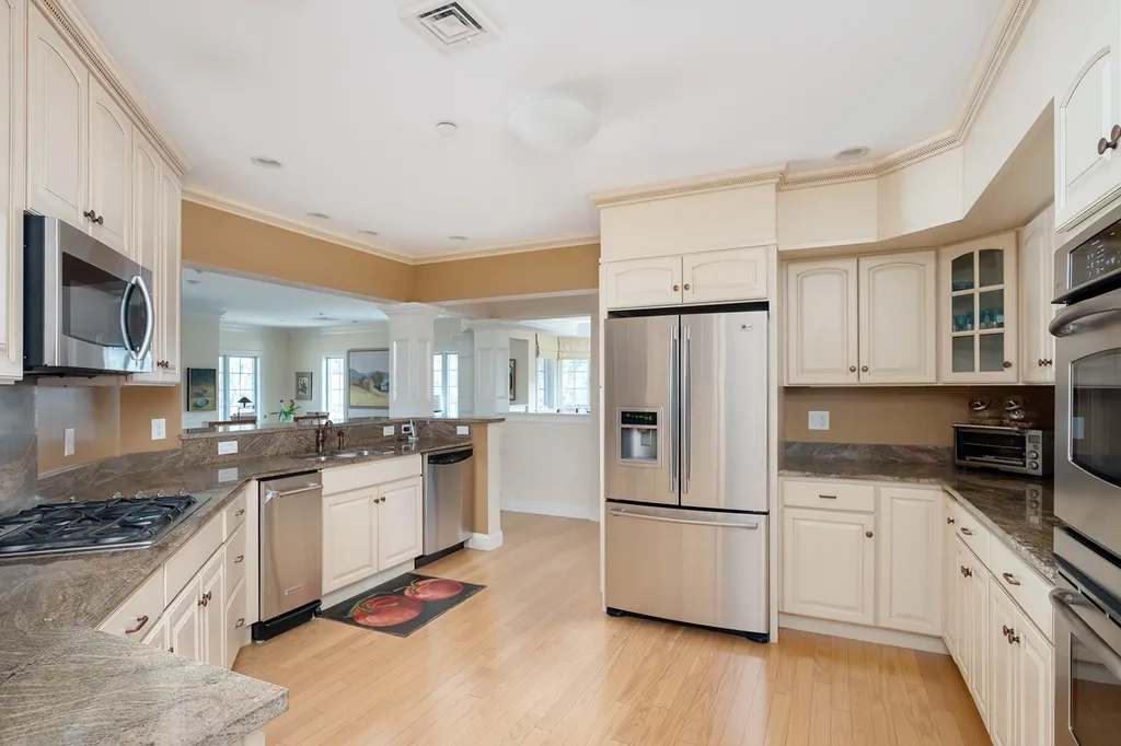100 Shepards Cove Road Kittery ME 03904