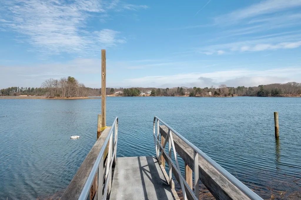 100 Shepards Cove Road Kittery ME 03904