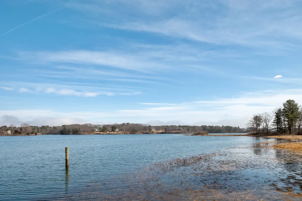 100 Shepards Cove Road Kittery ME 03904