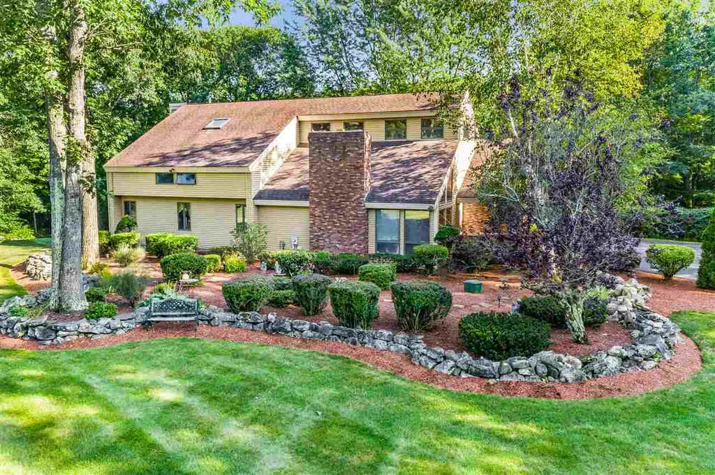 8 Colchester Road Windham NH 03087