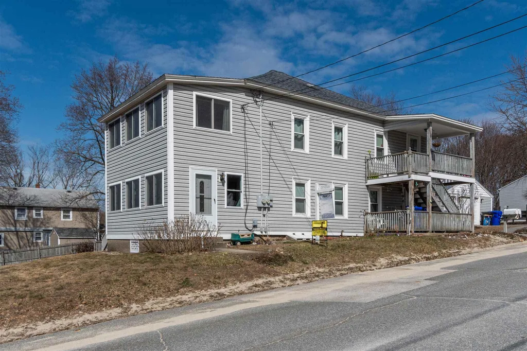 27 Grand Avenue Hudson NH 03051