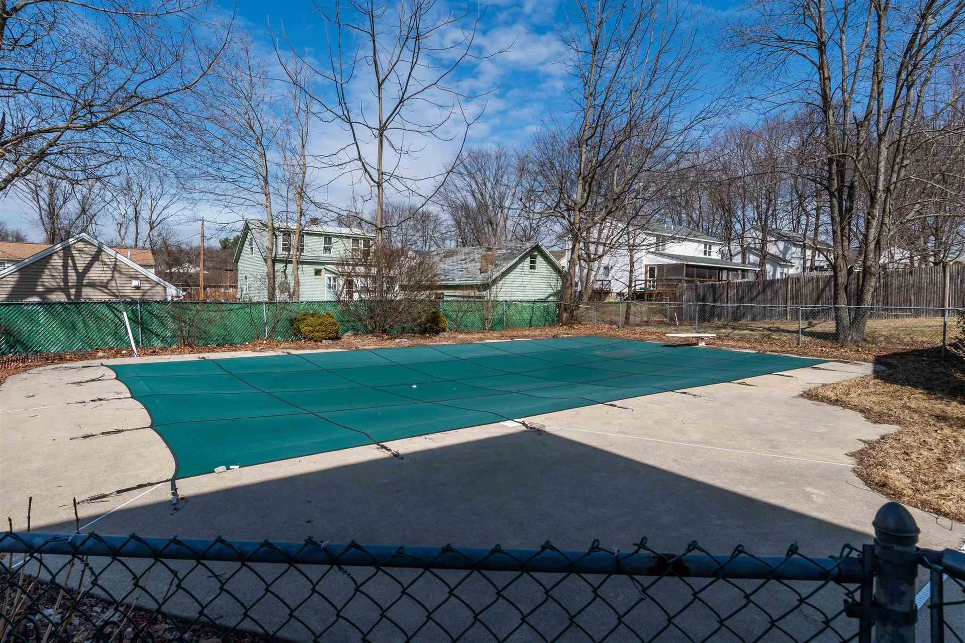27 Grand Avenue Hudson NH 03051