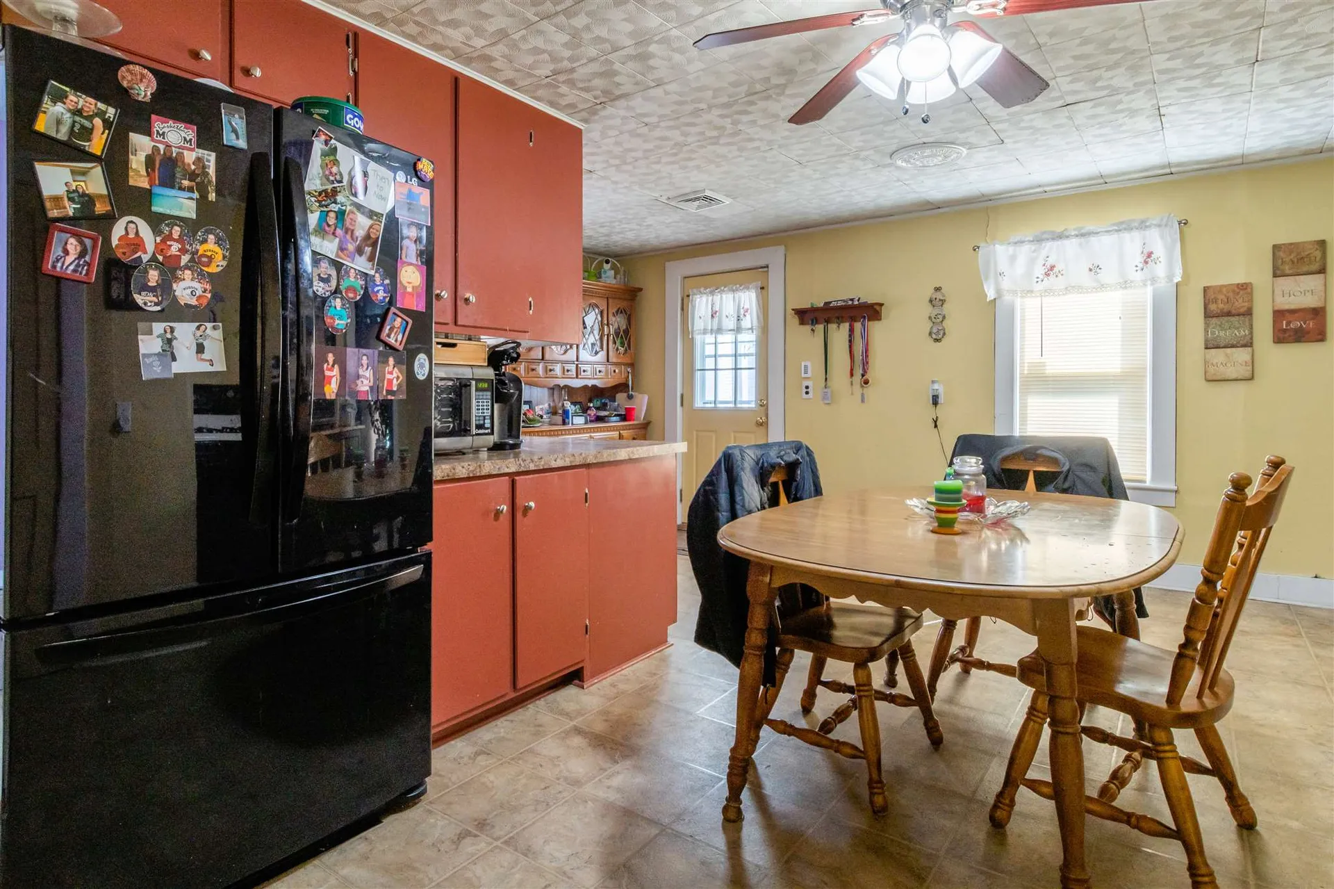 27 Grand Avenue Hudson NH 03051