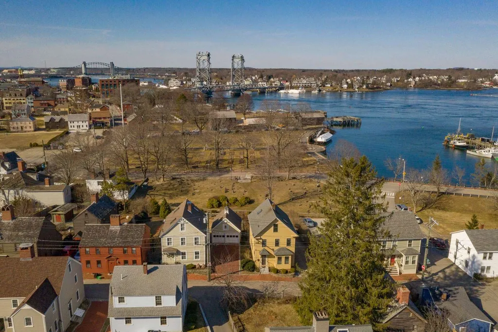 199 Gates Street Portsmouth NH 03801