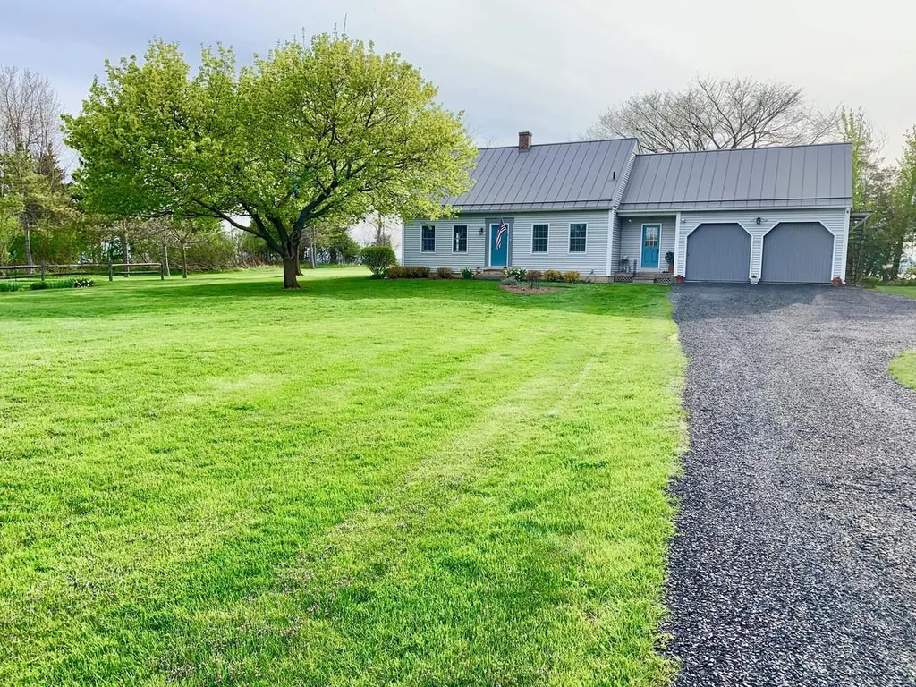 1379 West Shore Road North Hero VT 05474