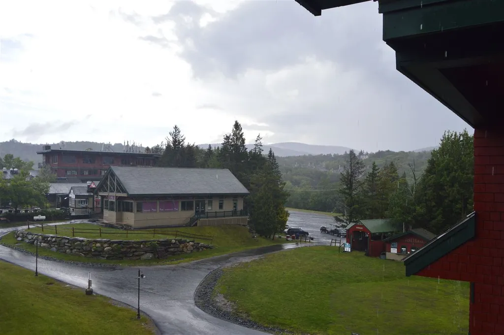 89 Grand Summit Way Dover VT 05356