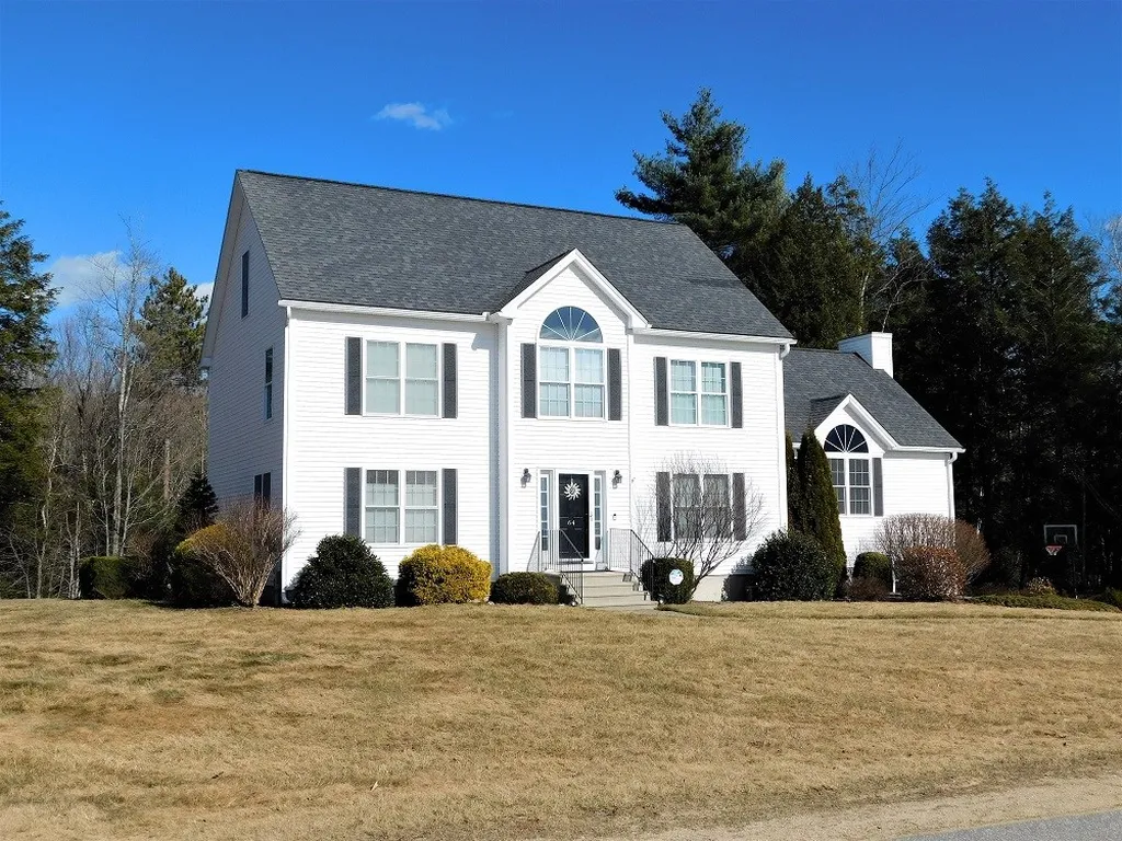 64 Hamilton Drive Epping NH 03042