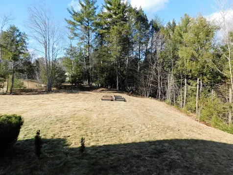 64 Hamilton Drive Epping NH 03042