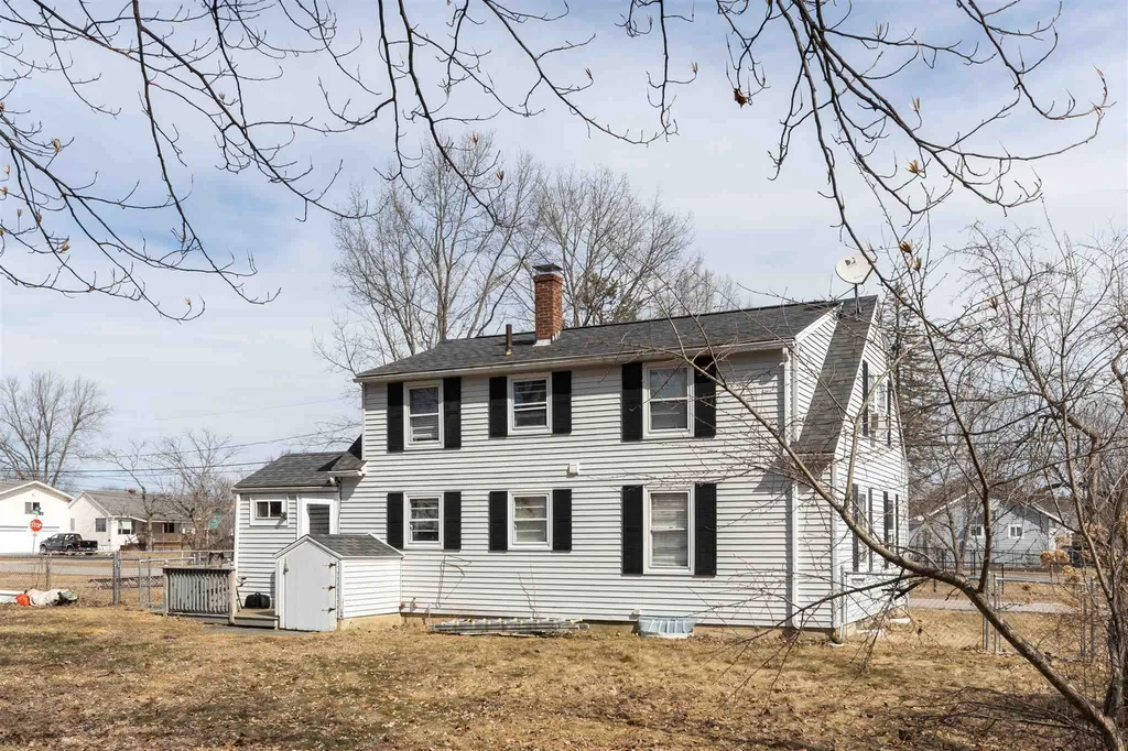 31 Davis Street Somersworth NH 03878