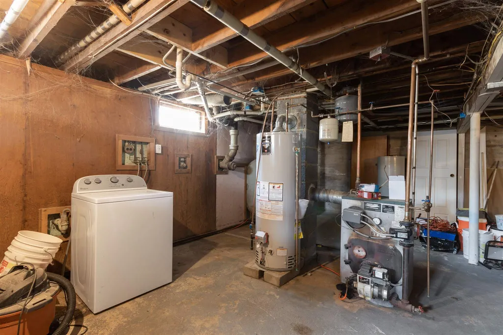 31 Davis Street Somersworth NH 03878
