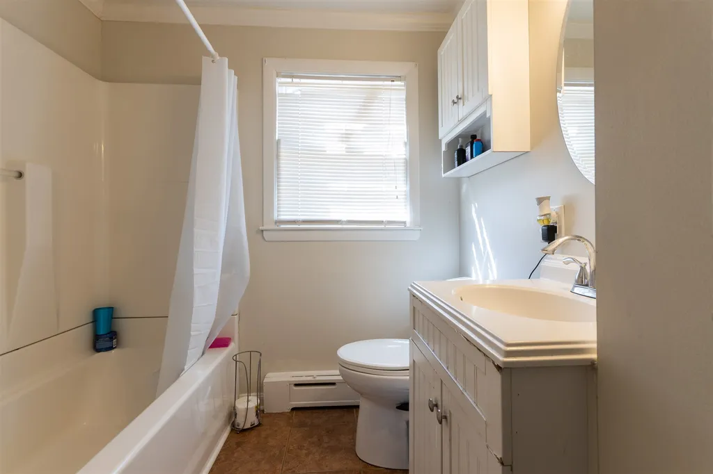 31 Davis Street Somersworth NH 03878