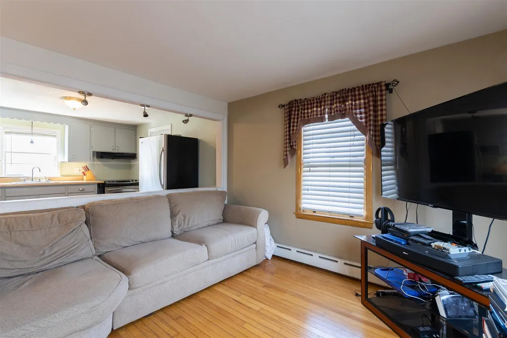 31 Davis Street Somersworth NH 03878