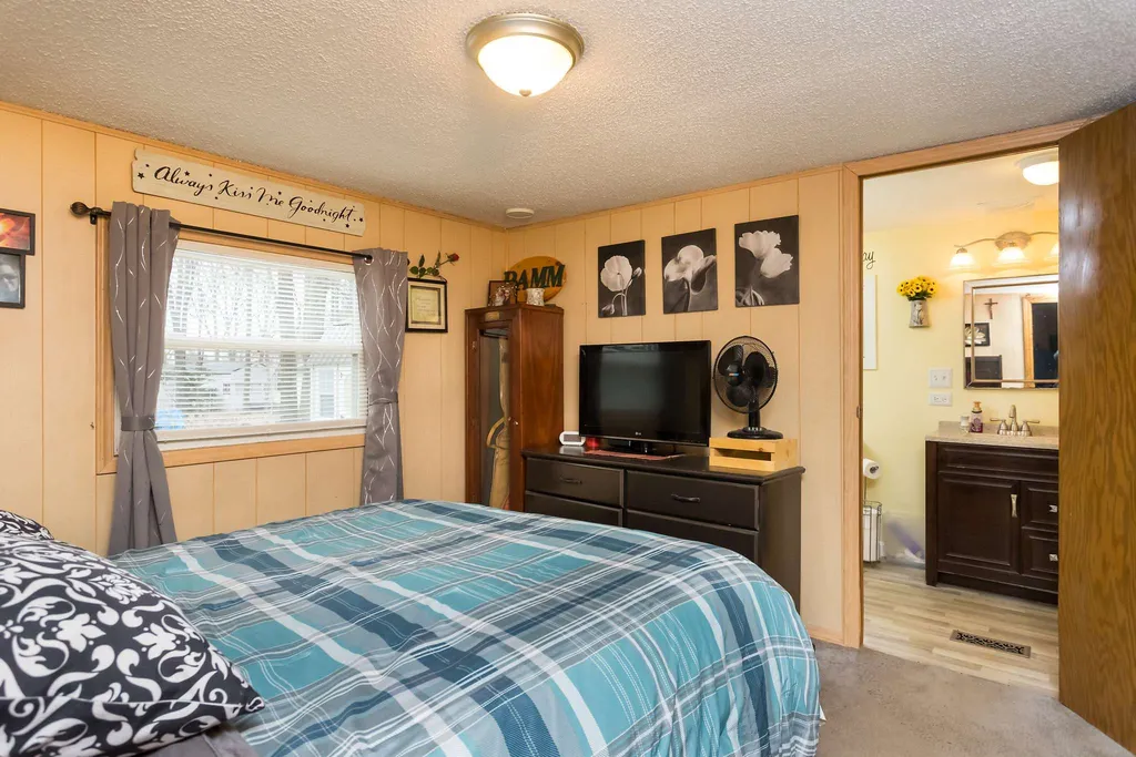4 North Cranberry Lane Rochester NH 03867