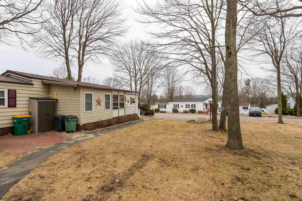 4 North Cranberry Lane Rochester NH 03867