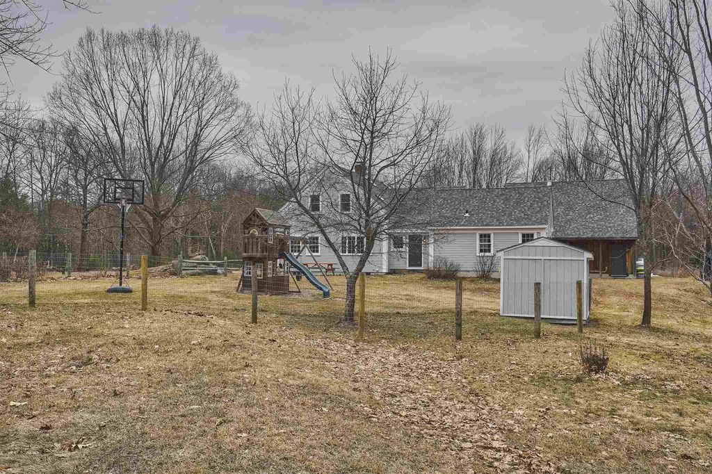 295 Perley Road Francestown NH 03043