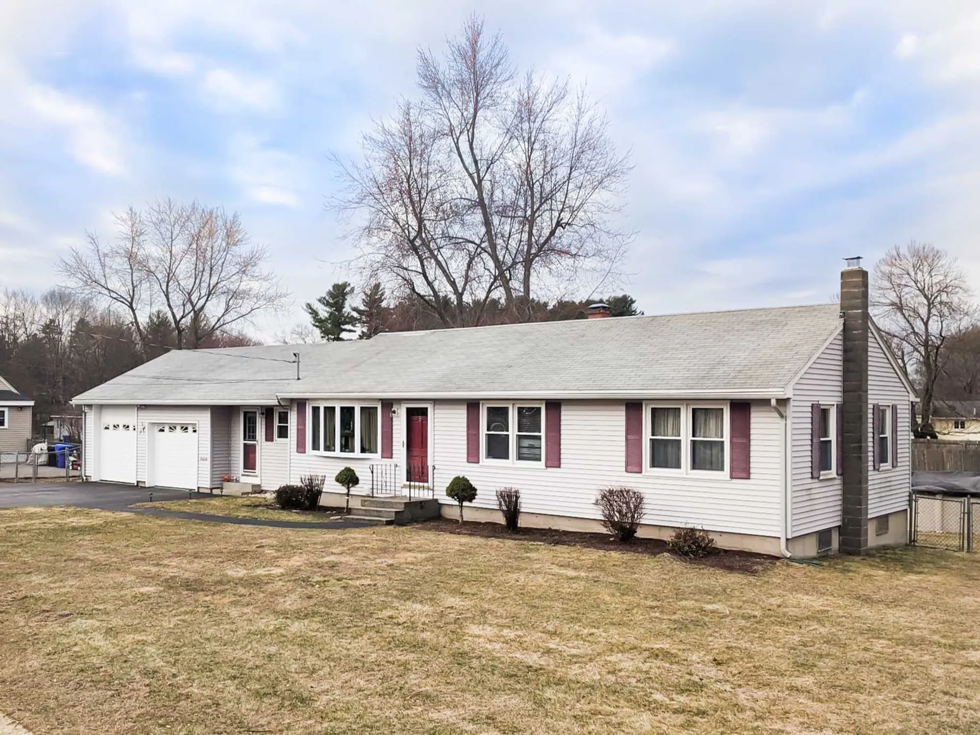 5 Charles Street Hudson NH 03051