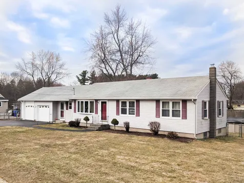 5 Charles Street Hudson NH 03051