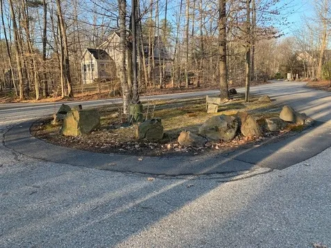 10 Blueberry Lane Kittery ME 03904