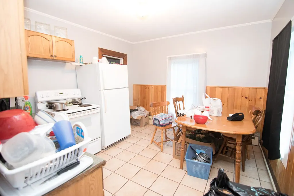4 Brook Street Derry NH 03038