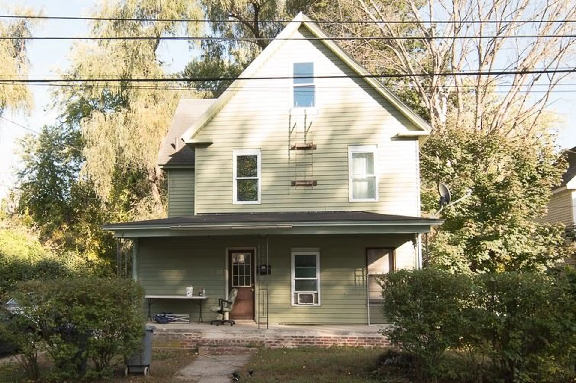 4 Brook Street Derry NH 03038