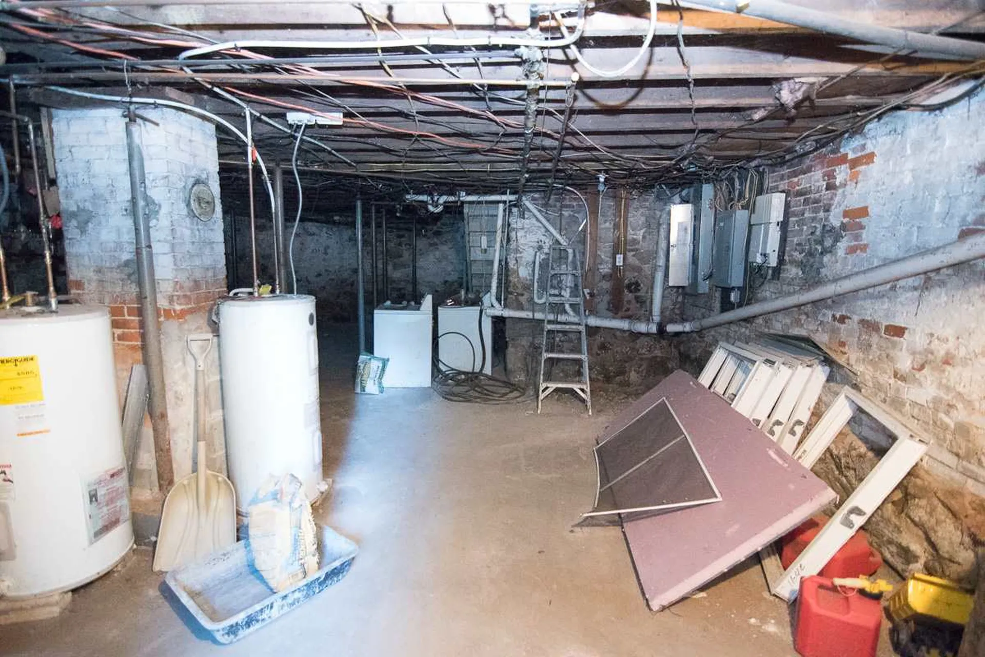 4 Brook Street Derry NH 03038